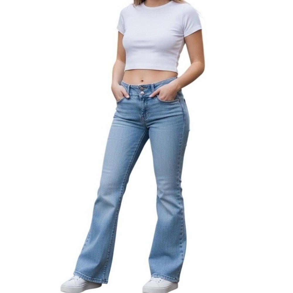 Todd Oldham Jeans Flare Women Size 7 Light Wash Blue‎ Denim Mid Rise 90s Crown